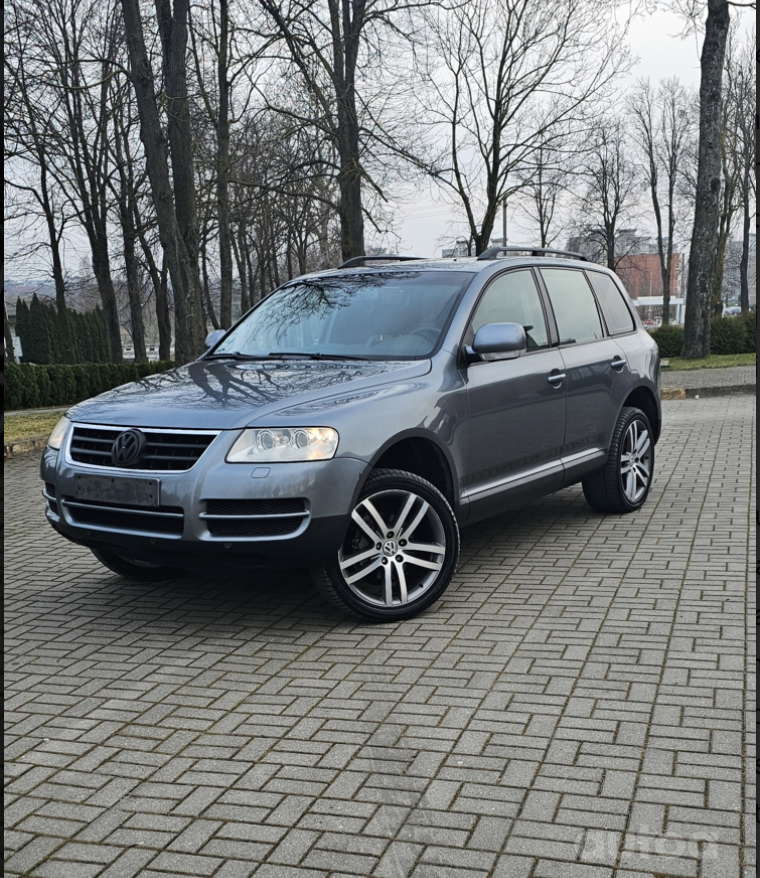 Volkswagen Touareg 1 generation Crossover
