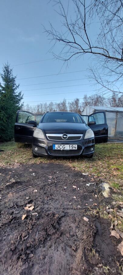 Opel Zafira B Minivan 5-doors