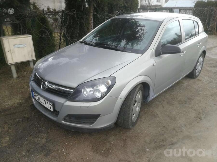 Opel Astra H Hatchback