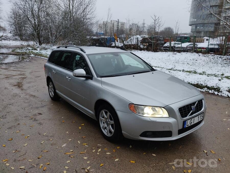Volvo V70 3 generation wagon