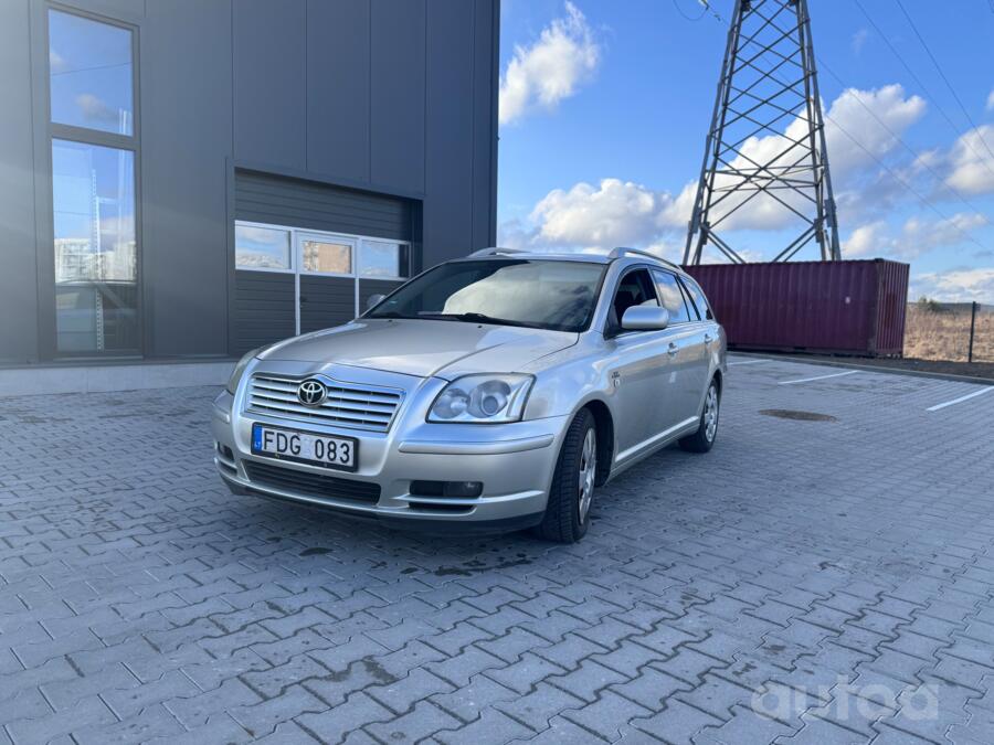 Toyota Avensis 2 generation wagon