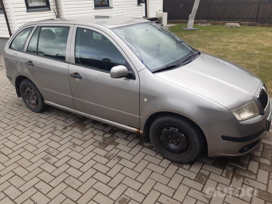 Skoda Fabia 1 generation [restyling]