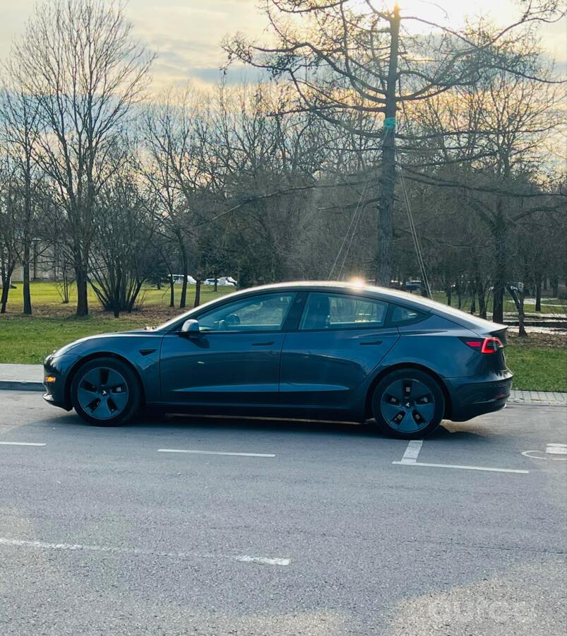 Tesla Model 3 1 generation Long Range 