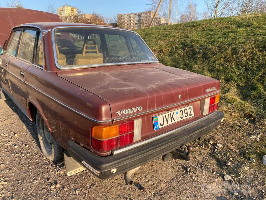 Volvo 240 1 generation 244 Sedan 4-doors