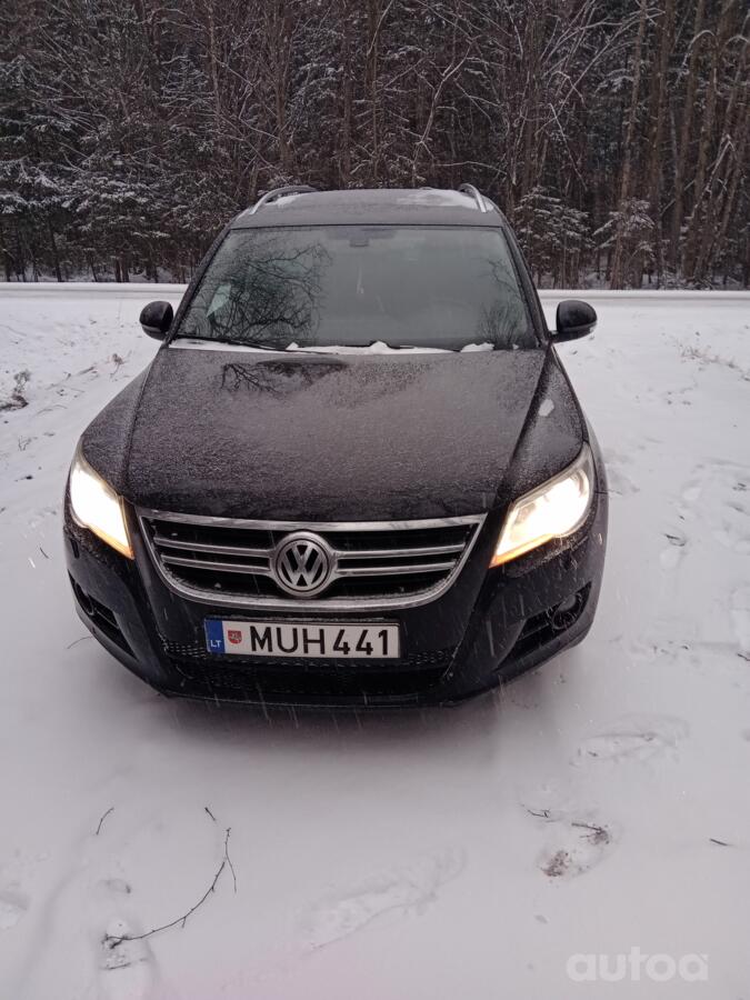 Volkswagen Tiguan 1 generation Crossover