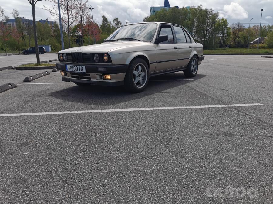 BMW 3 Series E30 [restyling] Sedan