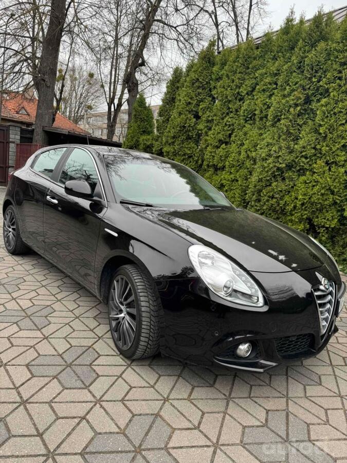 Alfa Romeo Giulietta 940 Hatchback