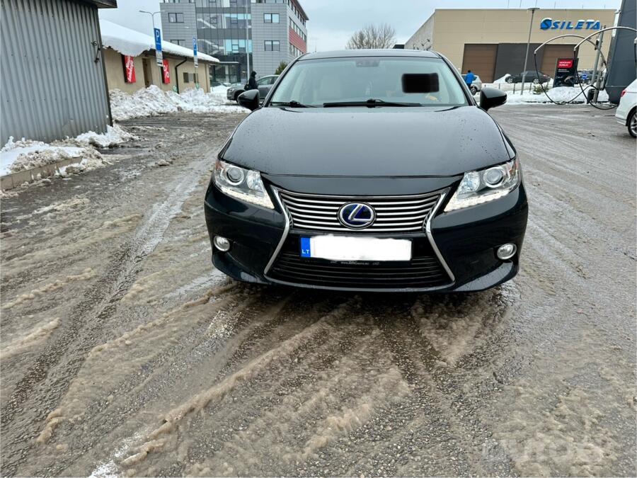 Lexus ES 6 generation Sedan