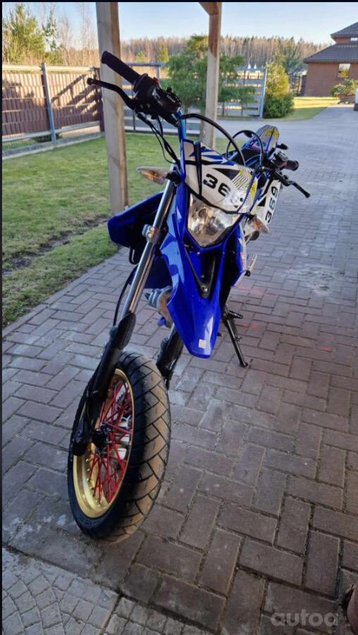Yamaha WR