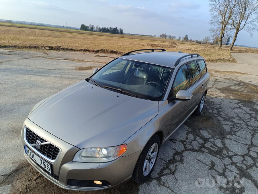 Volvo V70 3 generation wagon