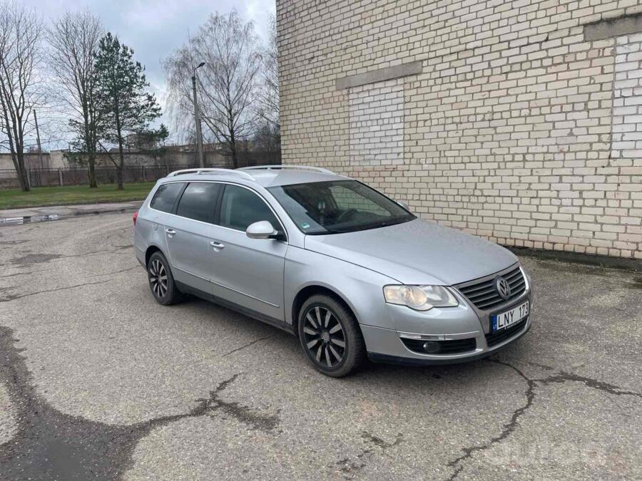 Volkswagen Passat B6 wagon 5-doors