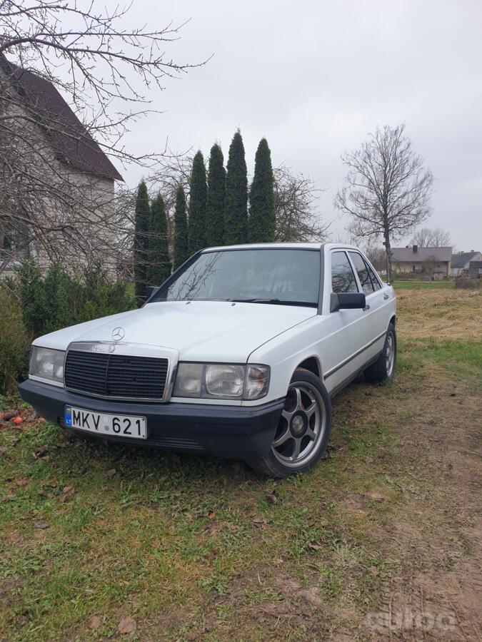 Mercedes-Benz 190 (W201) 1 generation