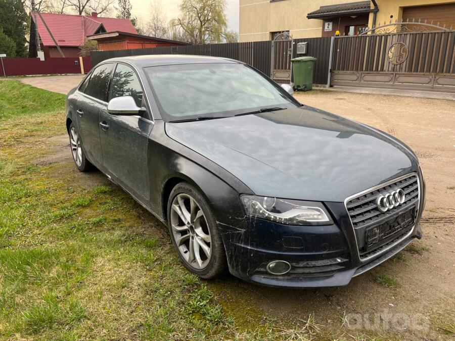 Audi S4 B8/8K Sedan