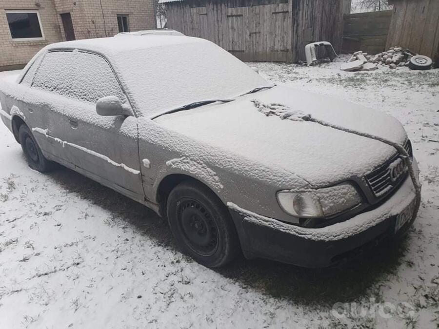 Audi 100 4A/C4 Sedan