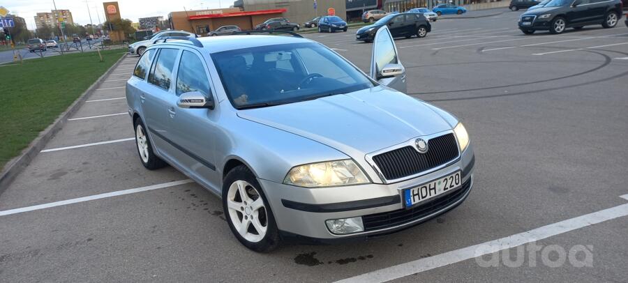 Skoda Octavia 2 generation Combi wagon 5-doors