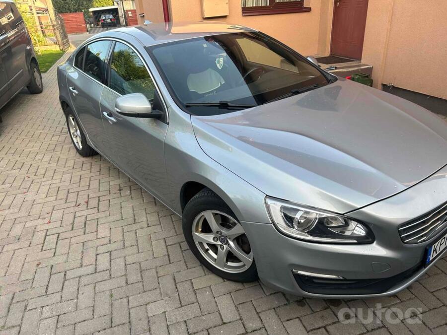 Volvo S60 2 generation [restyling] Sedan 4-doors