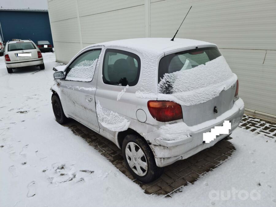 Toyota Yaris 2 generation