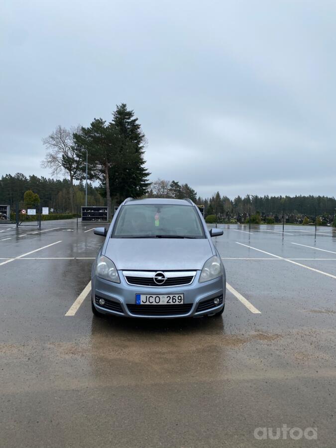 Opel Zafira B Minivan 5-doors