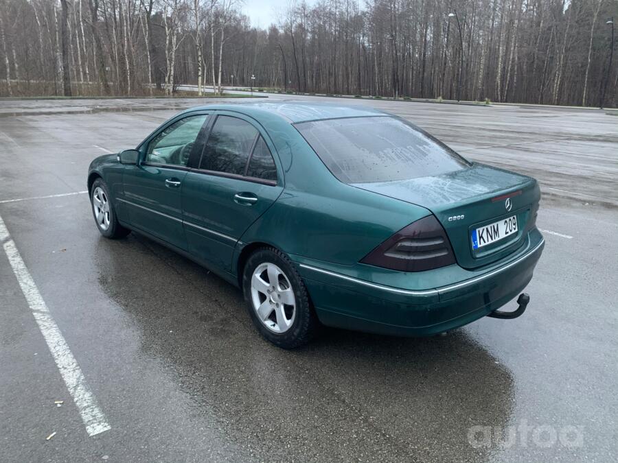 Mercedes-Benz C-Class W203/S203/CL203 Sedan