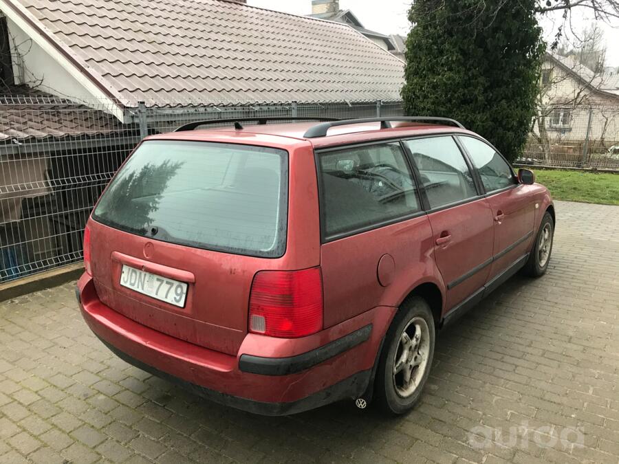 Volkswagen Passat B5 Sedan 4-doors