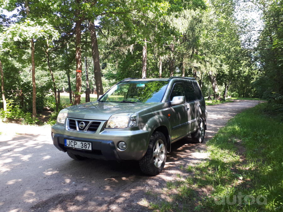 Nissan X-Trail T30 Crossover