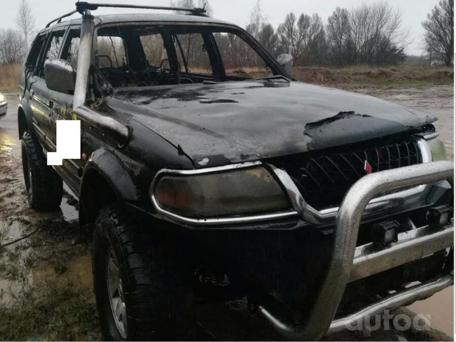 Mitsubishi Pajero Sport 1 generation SUV