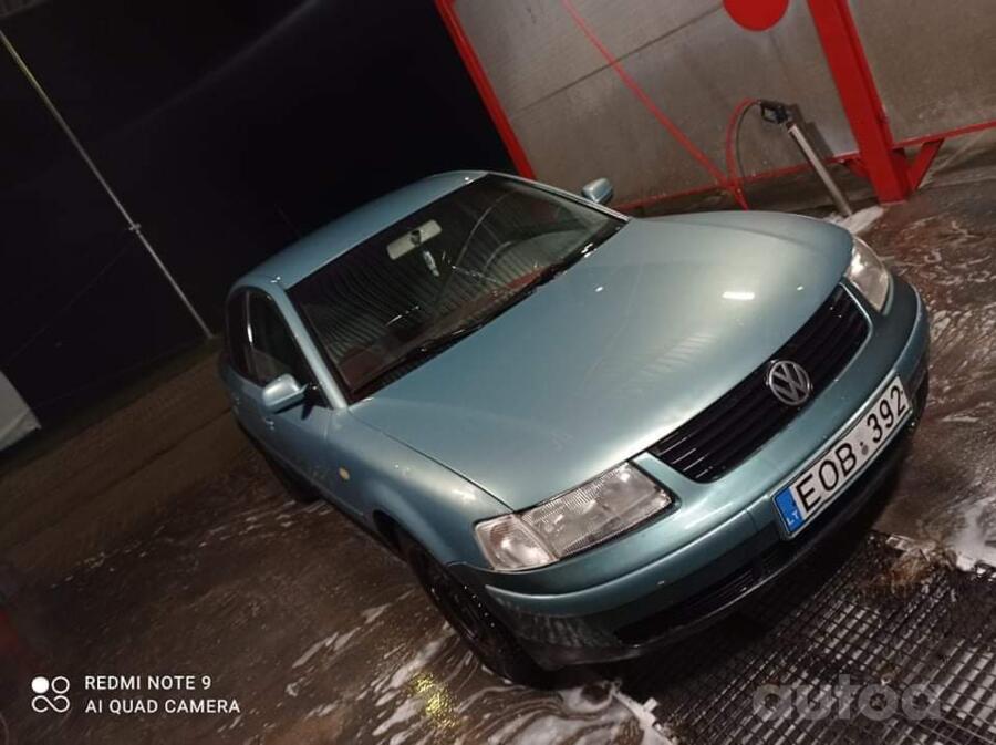 Volkswagen Passat B5 Sedan 4-doors