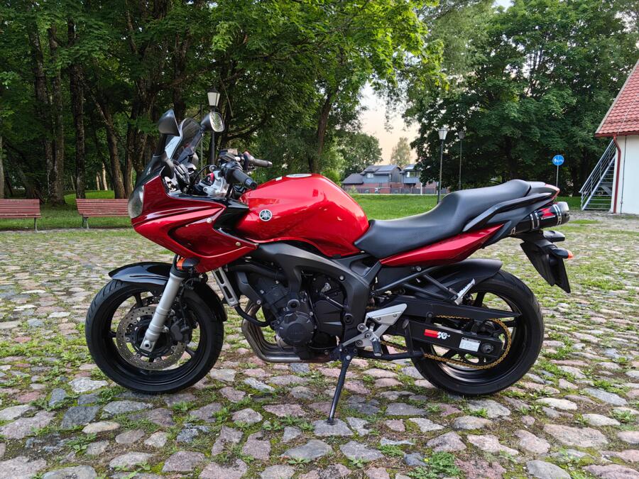 Yamaha FZ