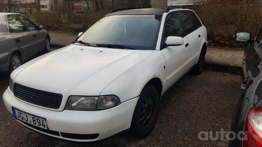 Audi A4 B5 Avant wagon 5-doors