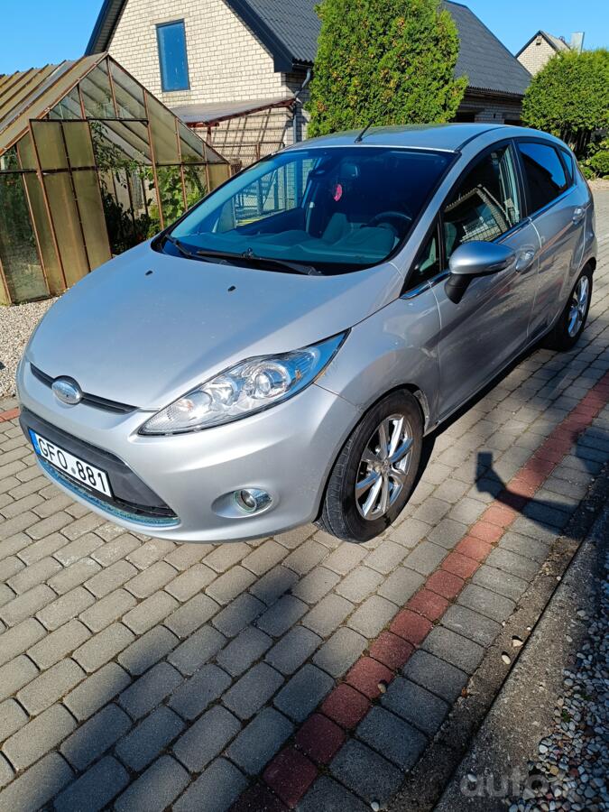 Ford Fiesta 6 generation Hatchback 5-doors