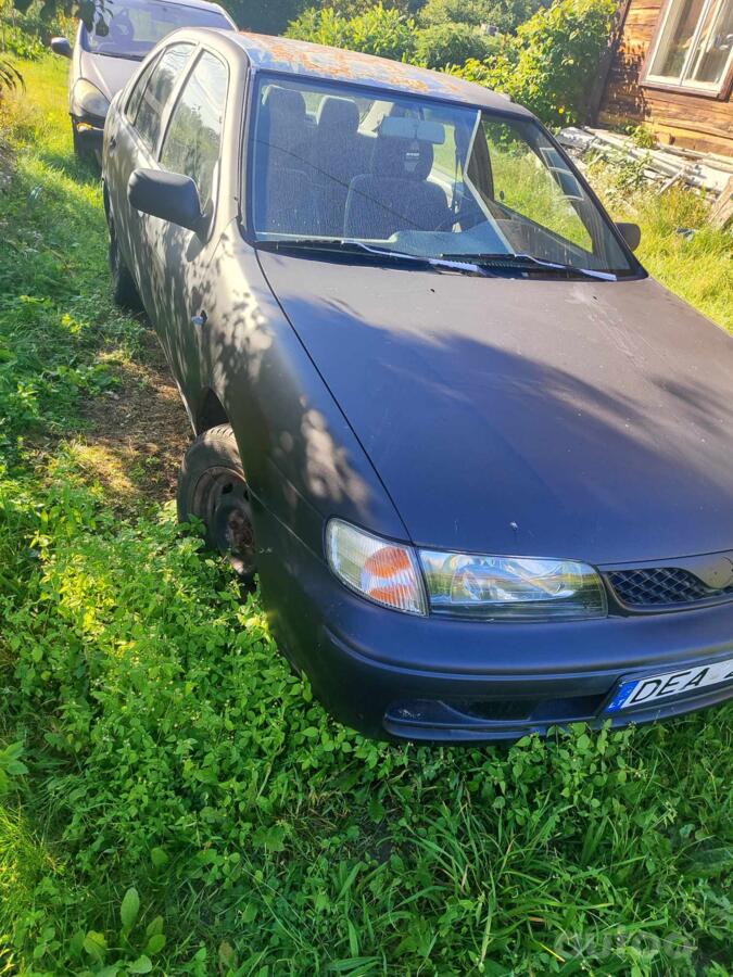 Nissan Almera N15 Sedan