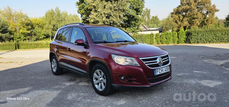 Volkswagen Tiguan 1 generation Crossover