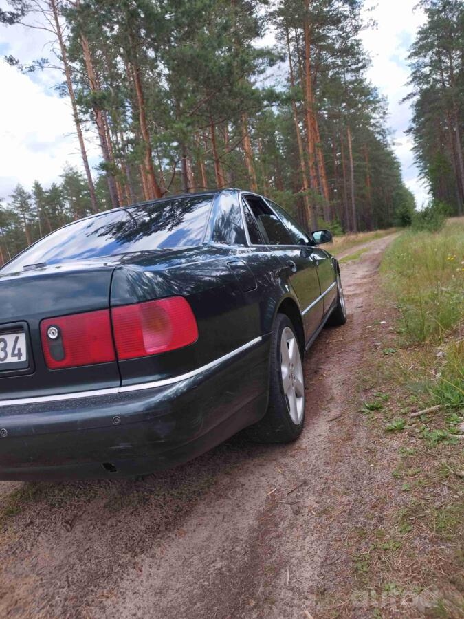 Audi A8