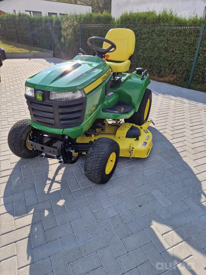 John Deere LT190