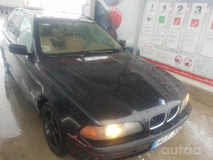 BMW 5 Series E39 Touring wagon