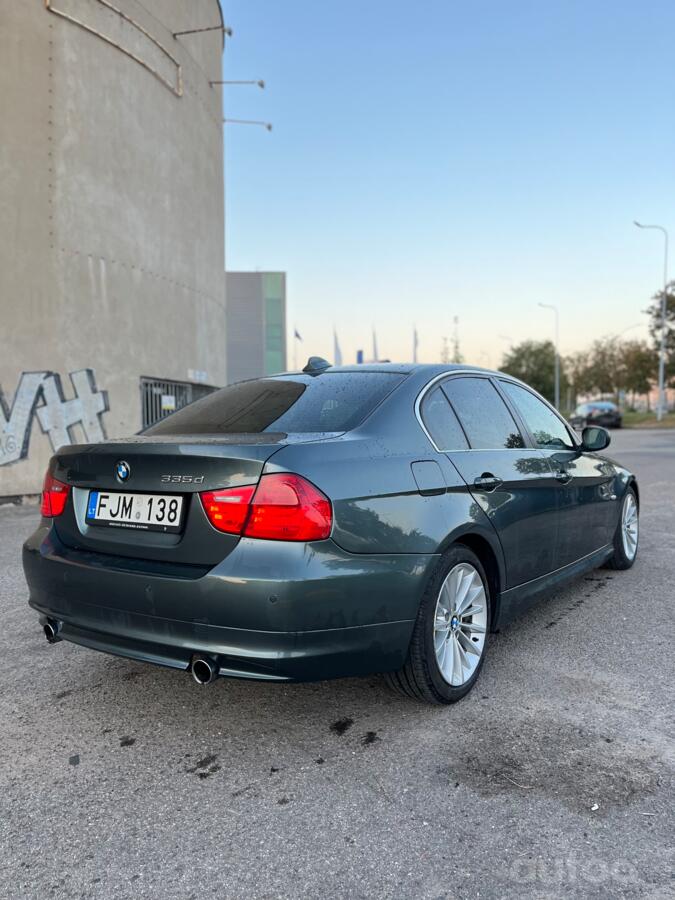 BMW 3 Series E90/E91/E92/E93 [restyling] Sedan
