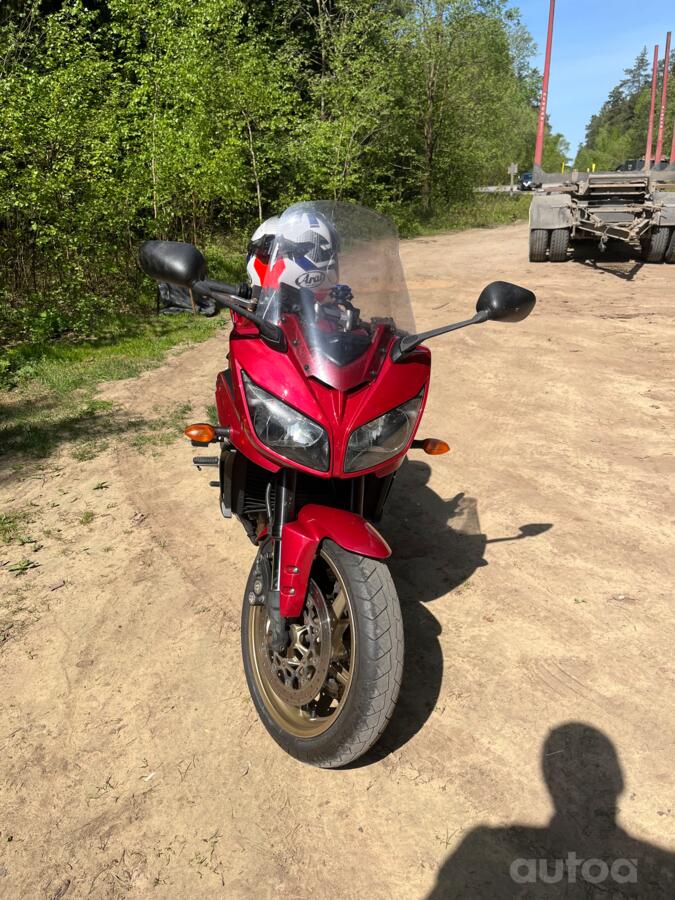 Yamaha FZ