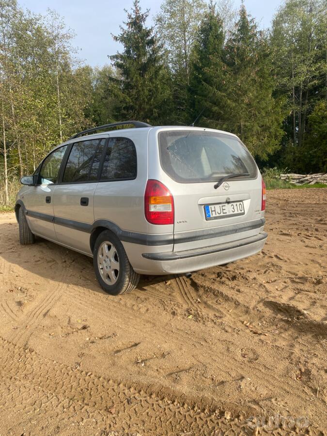 Opel Zafira A OPC minivan 5-doors