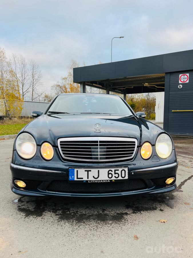 Mercedes-Benz E-Class W211 Sedan