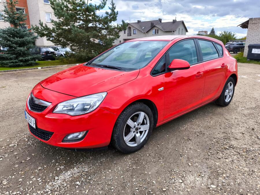 Opel Astra J Hatchback 5-doors