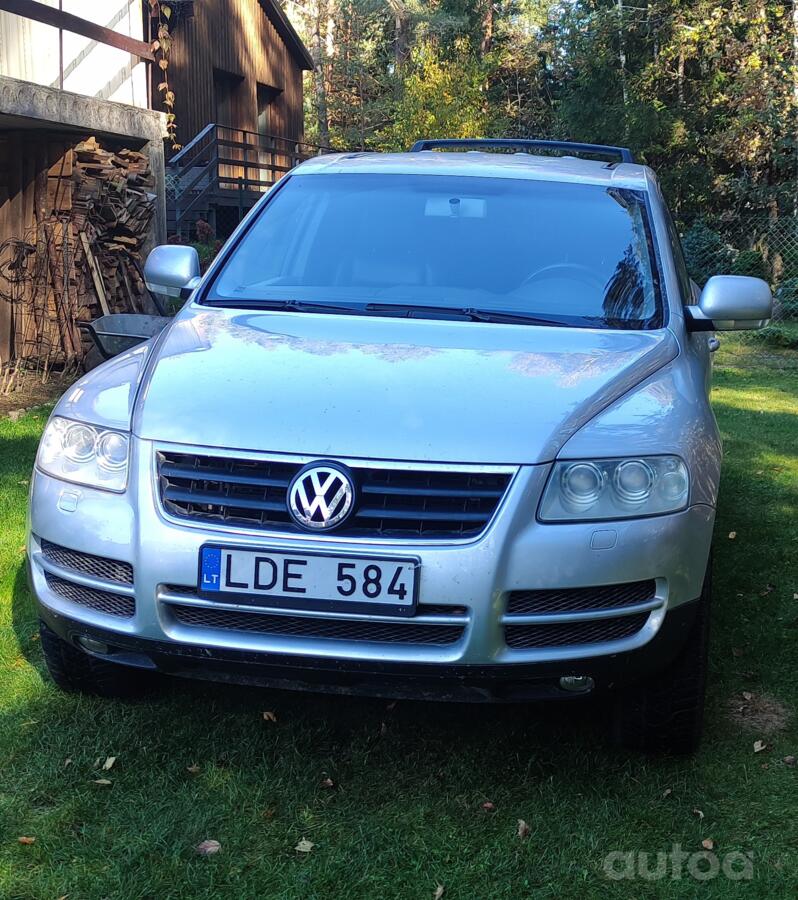 Volkswagen Touareg 1 generation Crossover