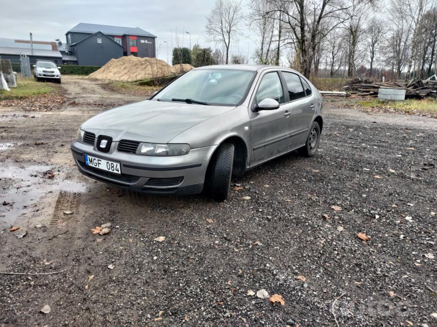 SEAT Leon 2 generation Hatchback 5-doors
