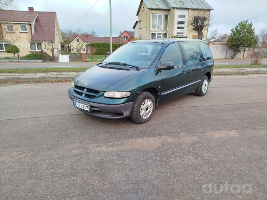 Chrysler Voyager 3 generation Grand minivan 5-doors