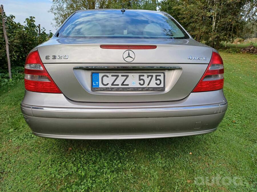 Mercedes-Benz E-Class W211 Sedan