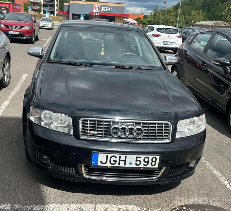 Audi A4 B6 Sedan