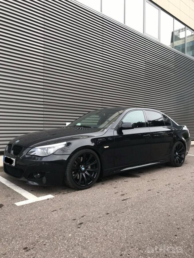 BMW 5 Series E60/E61 Sedan