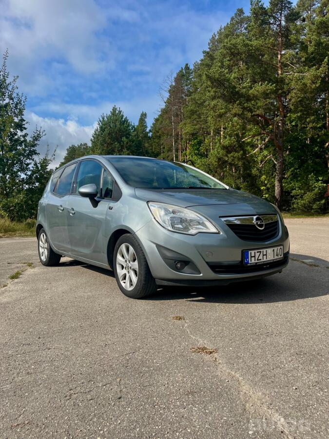 Opel Meriva 2 generation Minivan