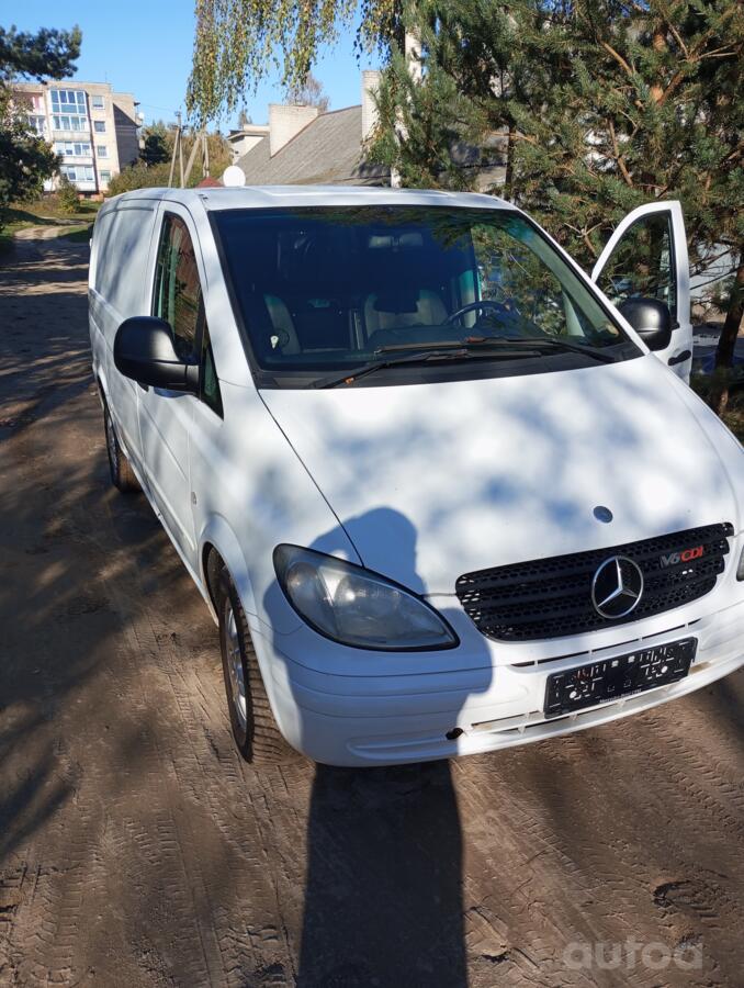 Mercedes-Benz Vito W639 Minivan 4-doors