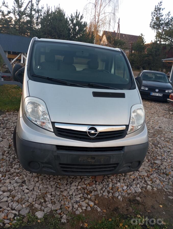 Opel Vivaro A [restyling] Combi minivan 4-doors