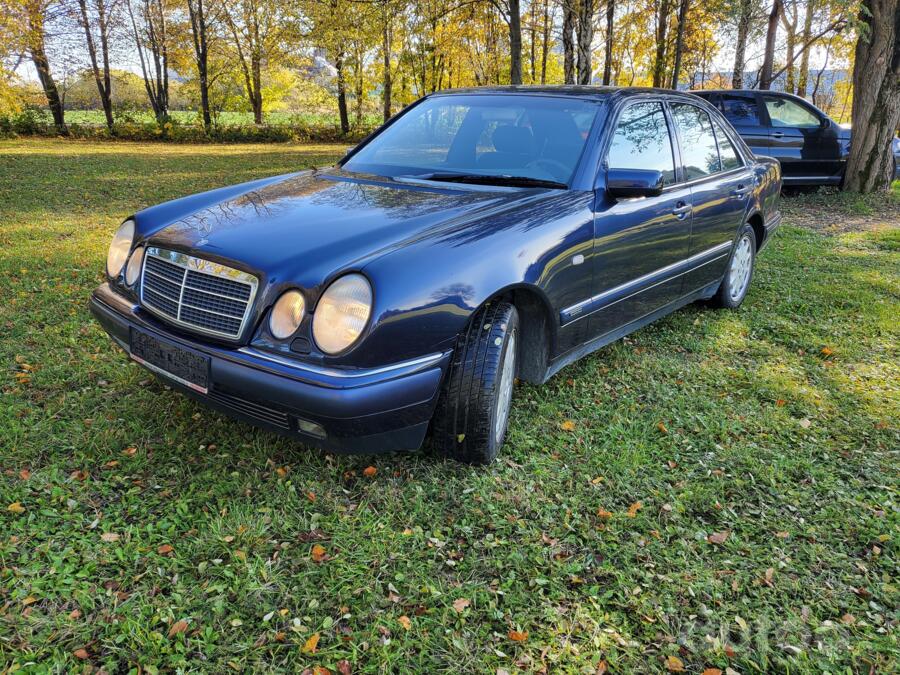 Mercedes-Benz E-Class W210/S210 Sedan 4-doors